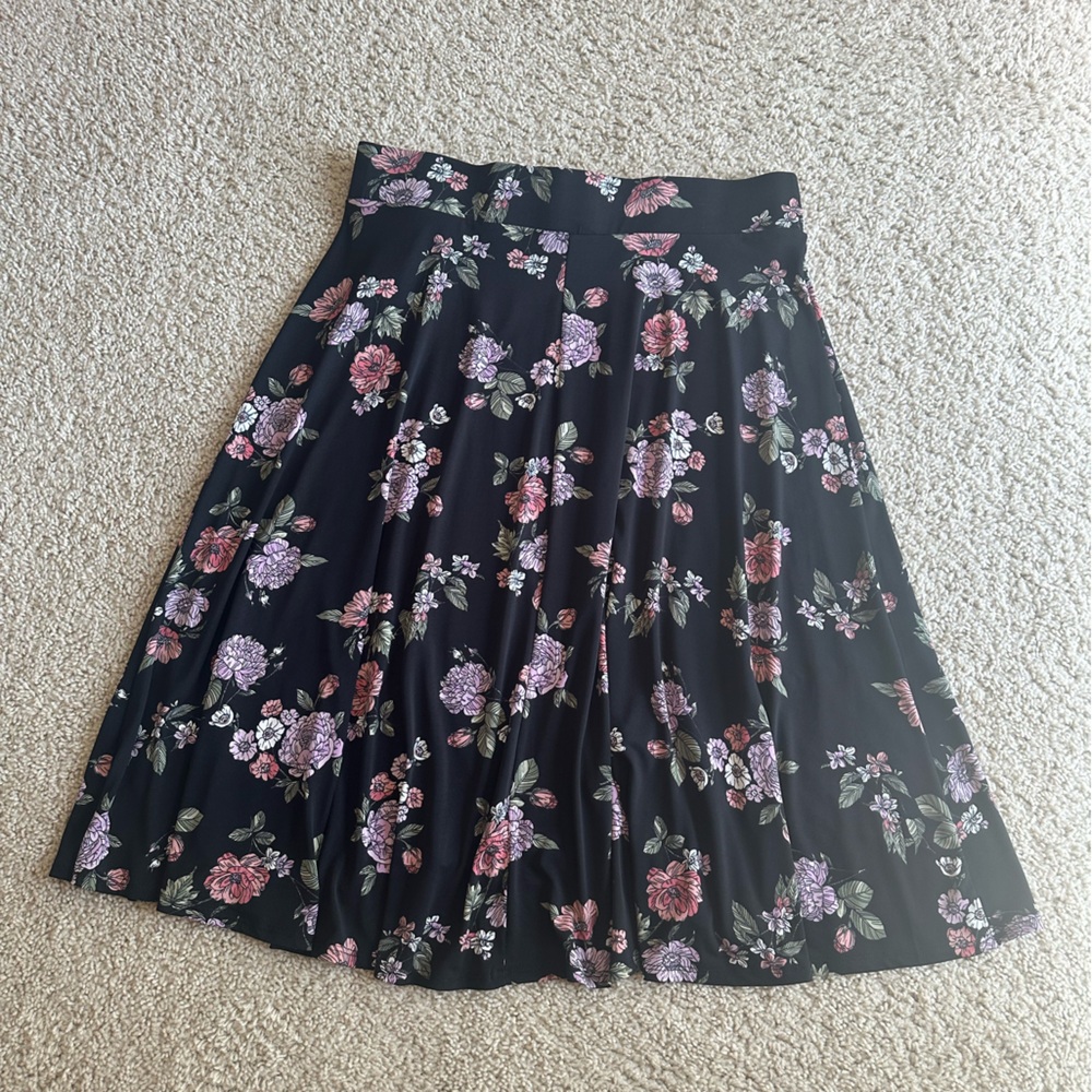 Torrid A-Line knee-length Skirt floral faux wrap black lilac pink size 1X - Picture 8 of 12